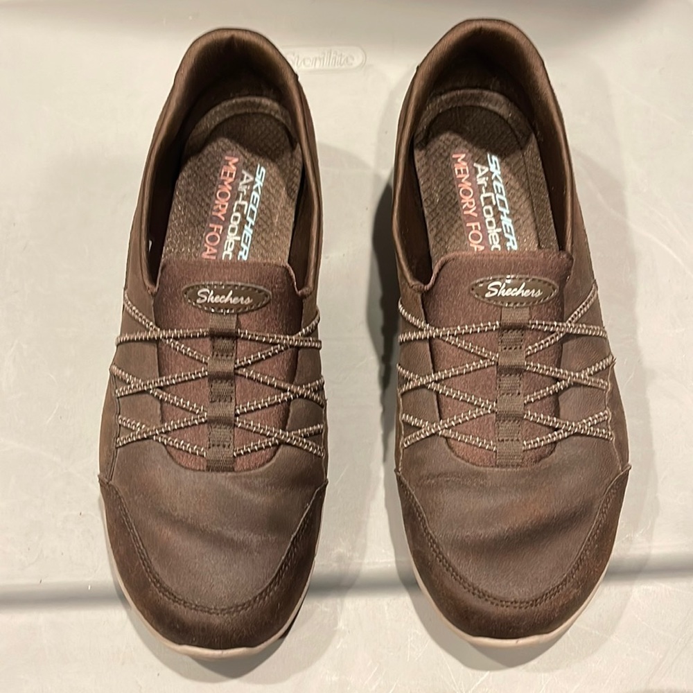 Skechers sneakers
